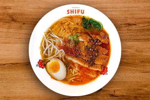Kimchi Katsu Ramen - - - 12,95€